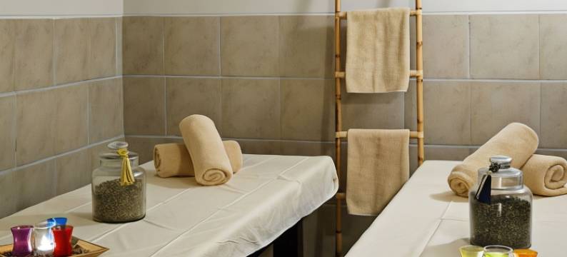 三隅酒店集团 - 菲罗斯广场海滩度假酒店(Three Corners Fayrouz Plaza Beach Resort)图片