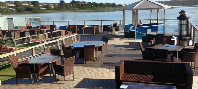 旧码头旅馆(The Old Quay House)图片