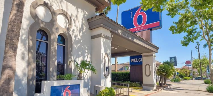 洛杉矶南湾劳恩代尔6号公寓套房酒店(Suites Lawndale, CA – South Bay)图片
