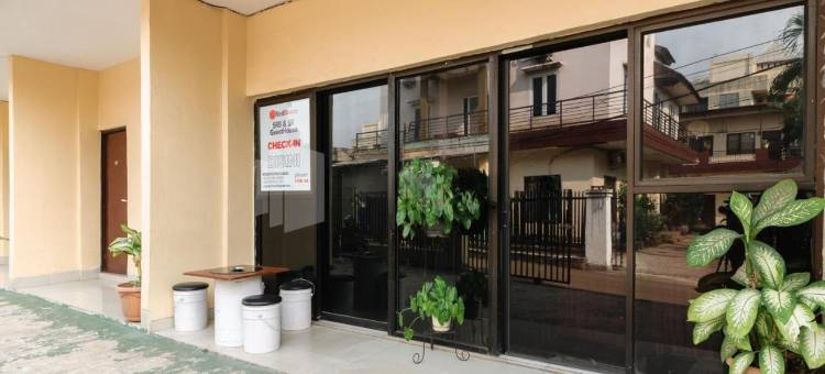 SRB酒店-近Ciputra Cibubur商场-米特拉红门酒店(Srb Near Mall Ciputra CIbubur Mitra RedDoorz)图片