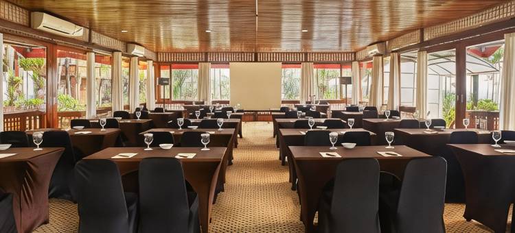 彭卡克贾布卢武克会议厅及度假村(Jambuluwuk Convention Hall & Resort Puncak)图片