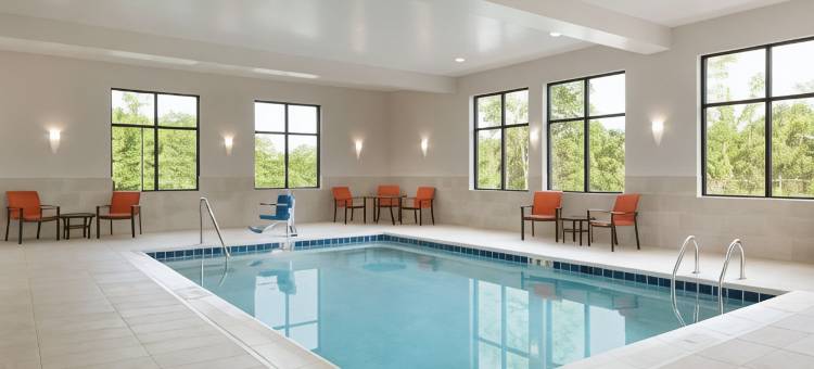北奥姆斯特德克利夫兰机场欢朋酒店(Hampton Inn North Olmsted Cleveland Airport)图片
