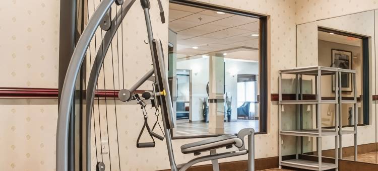 沃尔登广场购物中心附近凯艺酒店(Quality Inn Near Walden Galleria Mall)图片