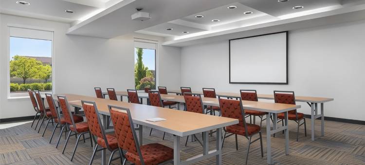 爱达荷福尔斯希尔顿惠庭酒店(Home2 Suites by Hilton Idaho Falls)图片