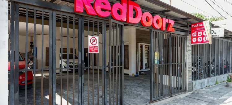 红多兹酒店@梭罗克拉托南(RedDoorz @ Kratonan Solo)图片