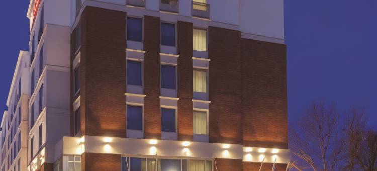 福尔斯彻奇希尔顿花园酒店(Hilton Garden Inn Falls Church)图片