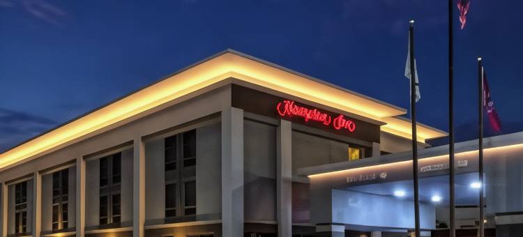 希尔顿欢朋酒店-塔拉霍马(Hampton Inn Tullahoma)图片