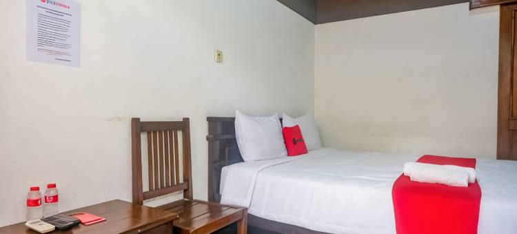 OYO2519玛雅加里尼酒店(RedDoorz at Mayang Garini 2 Borobudur)图片