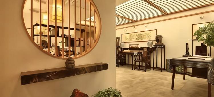 城外有闲逸墅(桂林芦笛岩景区桃花江店)图片