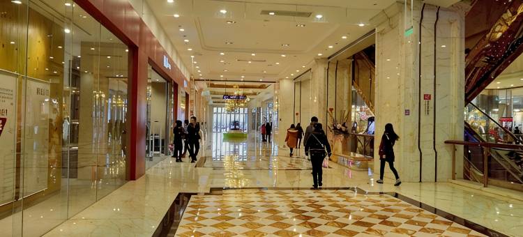 July轻奢公寓(武汉大学街道口地铁站店)图片