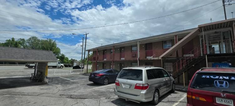 家乡客栈 洛基芒特弗吉尼亚(Hometown Inn Rocky Mount VA)图片