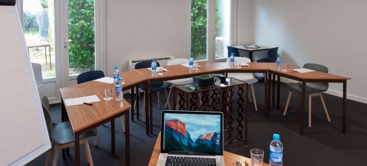 亚维侬南部卡联达尔布里特酒店(Brit Hotel Avignon Sud le Calendal)图片