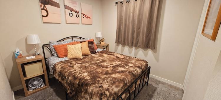 ❤ Bed & Breakfast Nook ❤ Fenced Yard ❤ Hot Tub ❤ Heated Floors ❤ Pet Friendly ❤图片