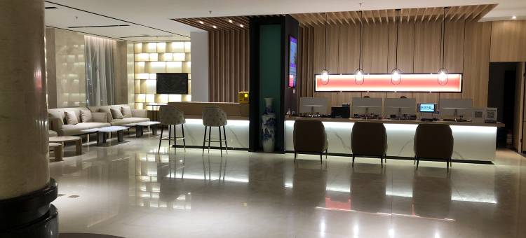 东方龙酒店(乌鲁木齐医学院店)图片