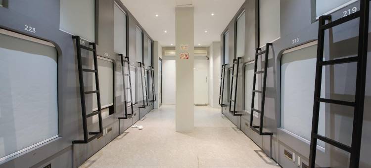 位于城市中心的1卧室公寓-100平方米|带1个独立浴室(Ketje Luxury Capsule Mitra RedDoorz)图片