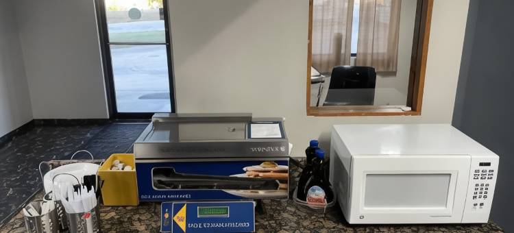 沃伦斯堡温德姆戴斯酒店(Days Inn by Wyndham Warrensburg)图片