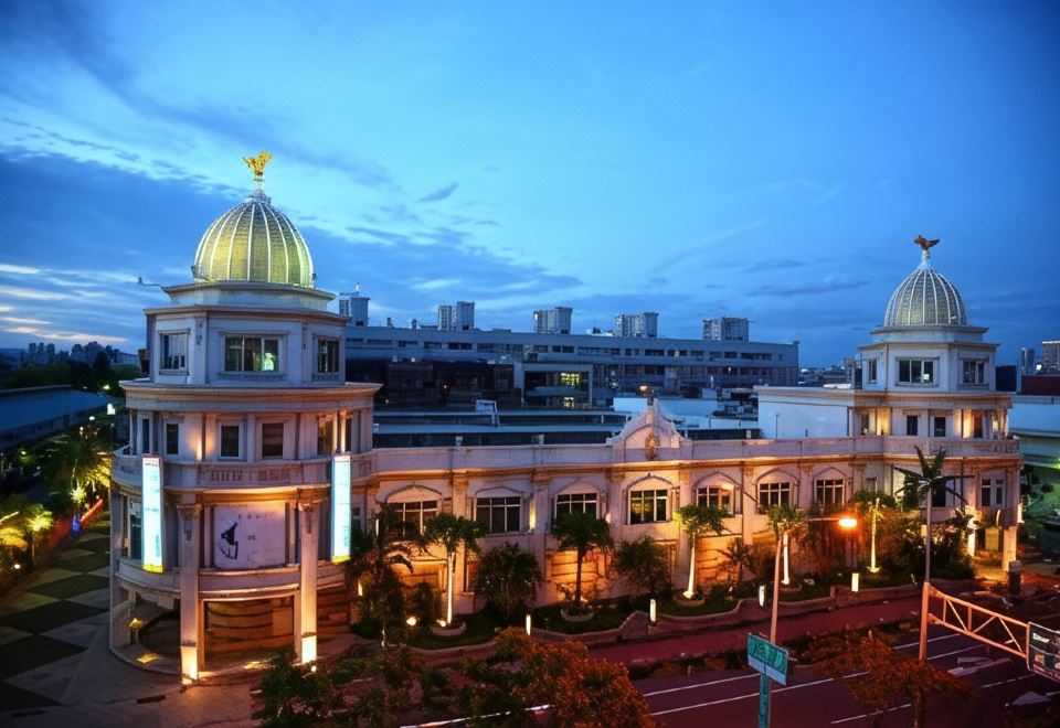 King & Princess Motel Hotel Overview