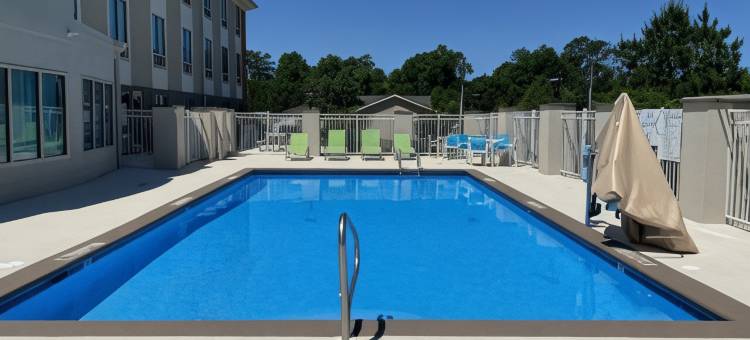 智选假日套房酒店企业(Holiday Inn Express & Suites Enterprise)图片