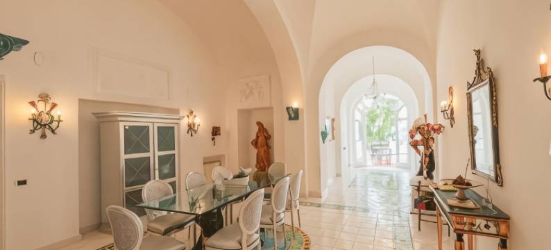 维拉科雷卡普里(Villacore Capri)图片