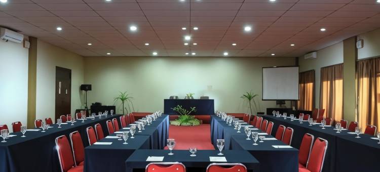 沙拉笛加埃莫里克萨里布普提酒店(D'Emmerick Salib Putih Hotel Salatiga)图片