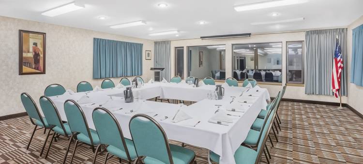 汉考克海滨华美达酒店(Ramada by Wyndham Hancock Waterfront)图片