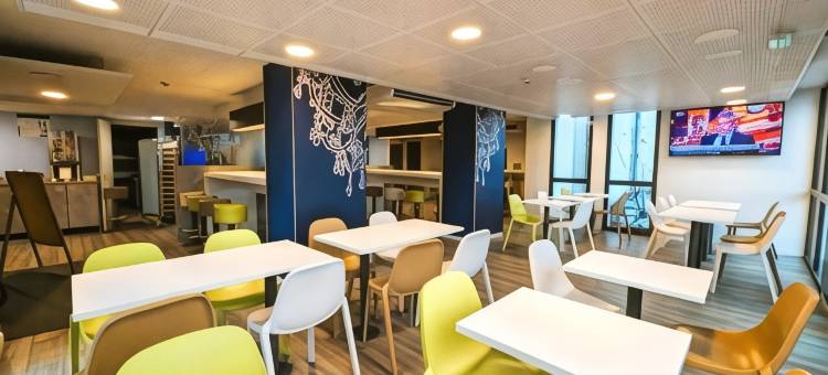 宜必思快捷克莱蒙费朗兰德布雷泽机场酒店(Ibis Budget Clermont-Ferrand le Brézet Aéroport)图片