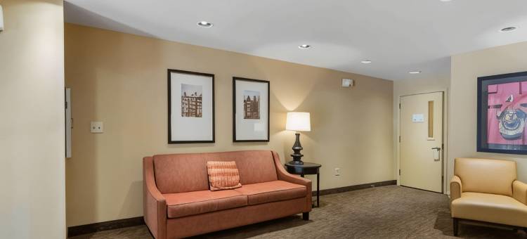 郊区酒店 - 路易斯维尔东部(Suburban Studios Louisville East)图片