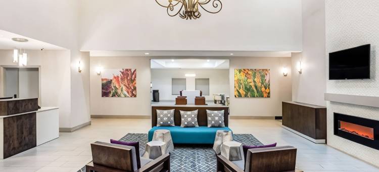 希尔斯伯勒拉昆塔温德姆套房酒店(La Quinta Inn & Suites by Wyndham Hillsboro)图片