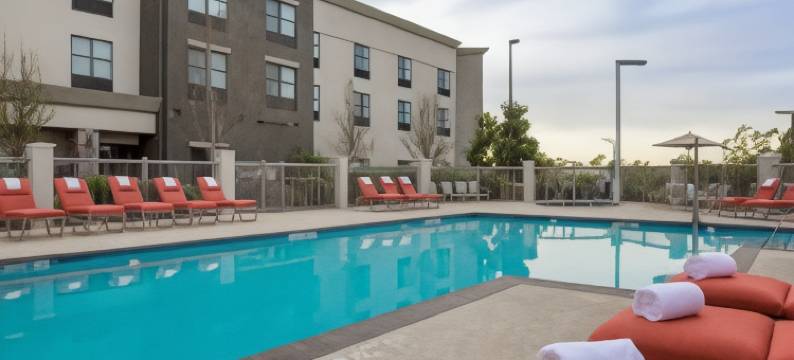 圣地亚哥波伟欢朋套房酒店(Hampton Inn & Suites San Diego/Poway)图片