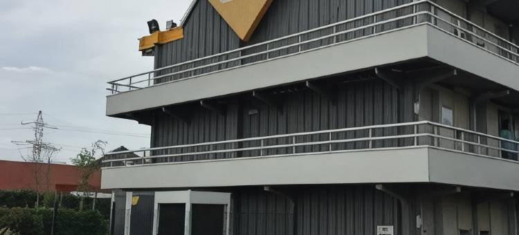 图卢兹普瑞米尔经典酒店(Premiere Classe Toulouse Sud - Portet)图片