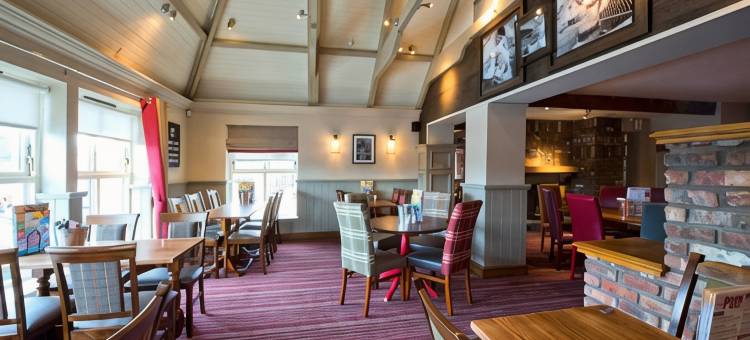 普瑞米尔埃尔金旅社(Premier Inn Elgin)图片