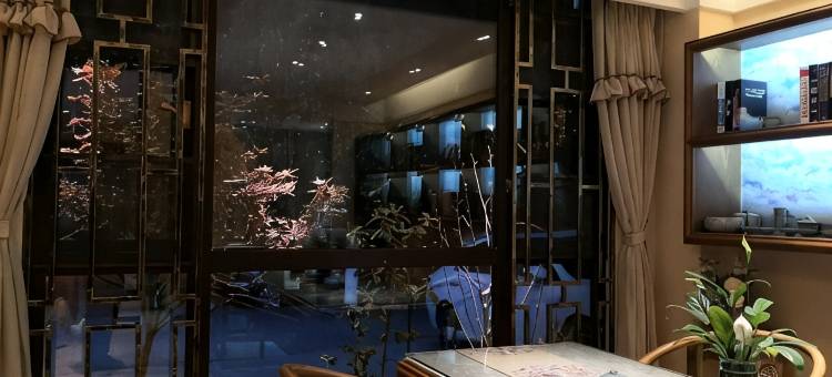 兰庭艺术酒店(曲靖闽南建材城店)图片