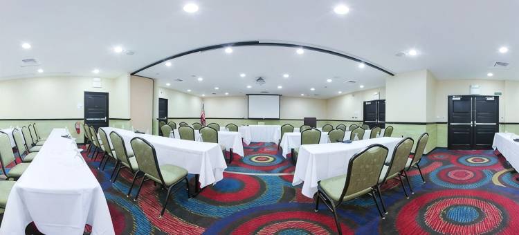 阿纳海姆假日套房酒店(Holiday Inn & Suites ANAHEIM (1 BLK/DISNEYLAND®) by IHG)图片