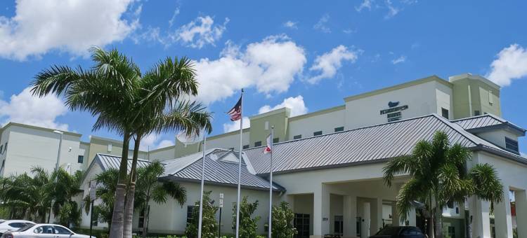 劳德代尔堡机场邮轮码头Homewood Suites by Hilton(Homewood Suites by Hilton Ft. Lauderdale Airport and Cruise Port)图片