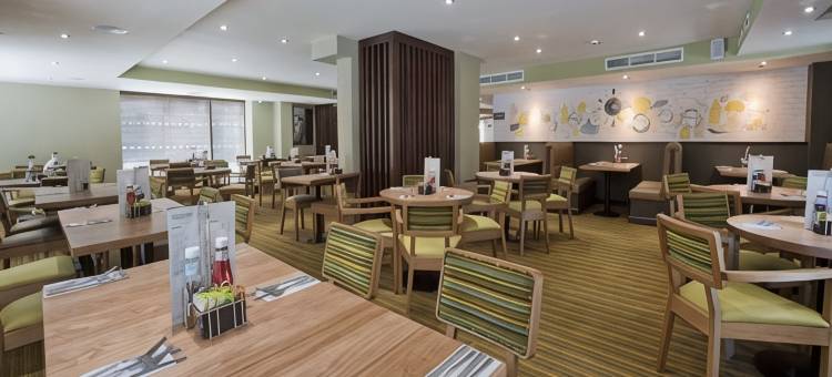 爱丁堡市中心普瑞米尔酒店(Premier Inn Edinburgh City Centre (York Place/St James Quarter) hotel)图片