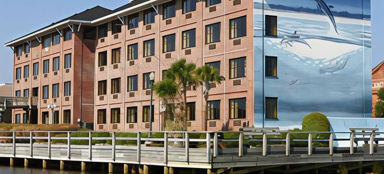 海岸贝斯特韦斯特优质酒店(Best Western Plus Coastline Inn)图片