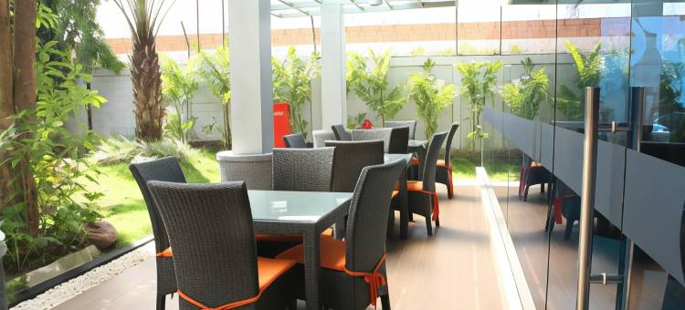 泗水新闻酒店(News Hotel Waru Sidoarjo)图片