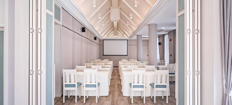 芭堤雅曼哈顿酒店(Manhattan Pattaya Hotel)图片