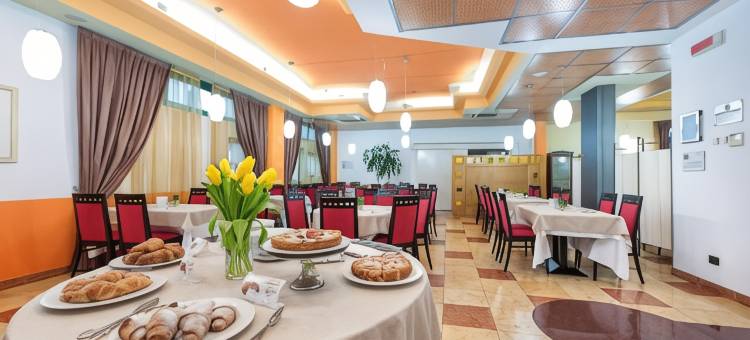 西点机场酒店(West Point Airport Hotel)图片