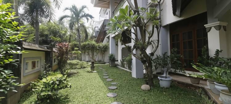 瑞德多兹回教酒店 - 近诗都阿佐哥罗达三角洲(RedDoorz Syariah Near Gelora Delta Sidoarjo)图片