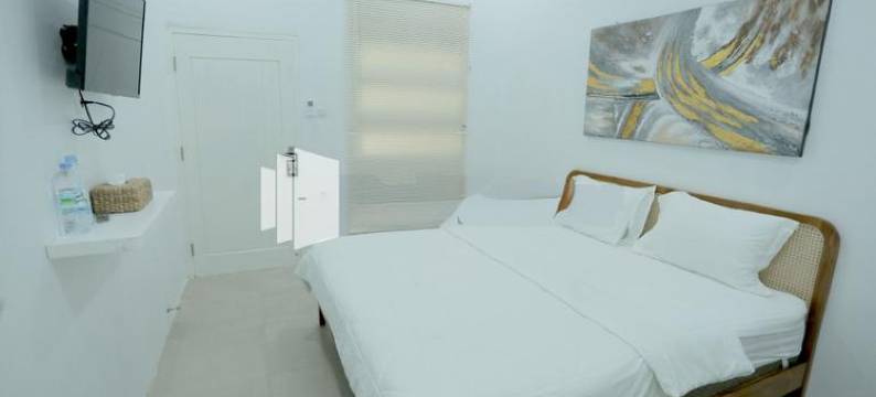 Pringgading Surf Camp Mitra RedDoorz图片