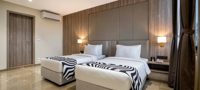 瓦多达拉的Sunday酒店(Sunday Hotel Vadodara)图片