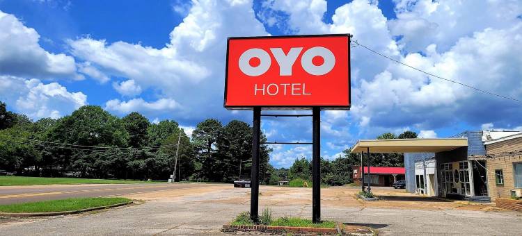 OYO密西西比霍利斯普林斯酒店(OYO Hotel Holly Springs MS)图片