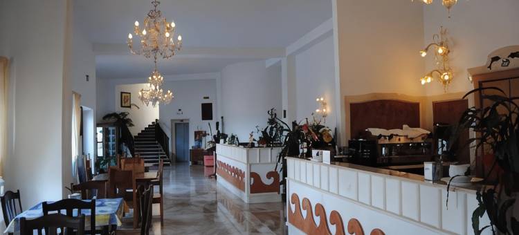 布兰卡玛利亚餐饮酒店(Hotel Brancamaria)图片