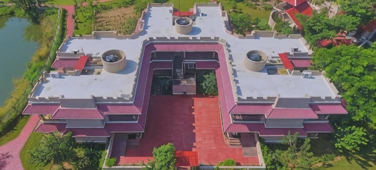 干哈斯特灵酒店(Sterling Kanha)图片