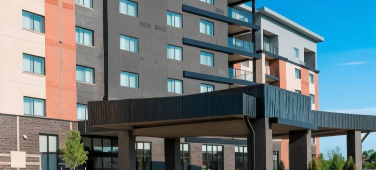 密歇根大学中部芒特普莱森特万怡酒店(Courtyard Mt. Pleasant at Central Michigan University)图片