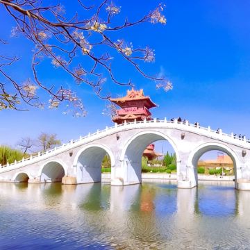 清明上河园+吴桥杂技大世界+万岁山武侠城+开封府3日2晚跟团游