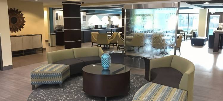 伯明翰贝斯特韦斯特优质套房酒店(Best Western Plus Birmingham Inn  Suites)图片