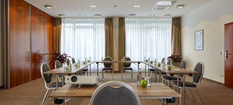Sunday Hotels 旗下 H+ 斯图加特赫伦贝格酒店(H+ Hotel Stuttgart Herrenberg by Sunday Hotels)图片