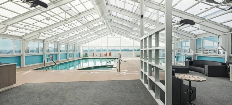 海洋金沙度假村，海滨，维吉尼亚海滩，由Vacatia管理(Ocean Sands Resort, Oceanfront, Virginia Beach by Vacatia)图片